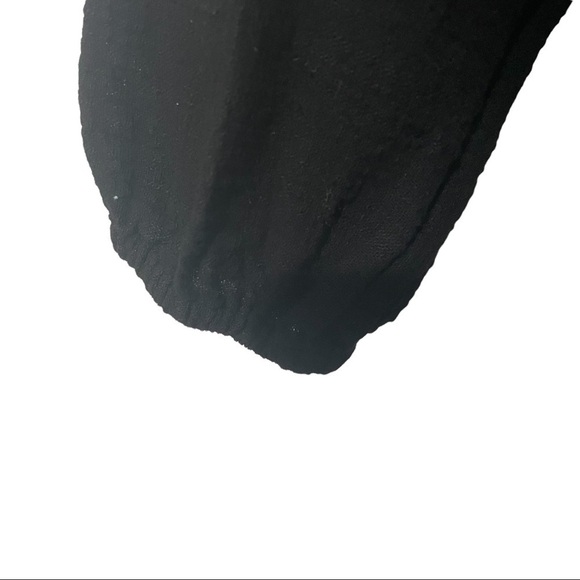 𝅺the Hanger Black Minimalist Off Shoulder Top - Picture 3 of 6